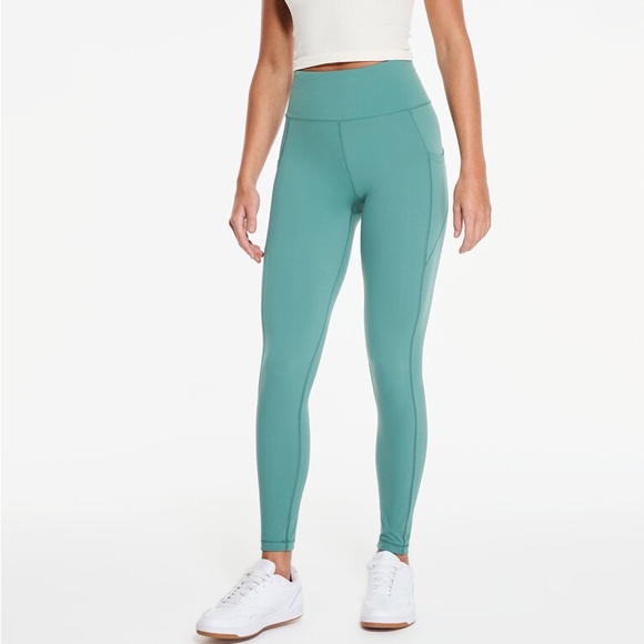 Aéropostale Air Soft Ultra High-rise Curvy Pocket Leggings In Multi